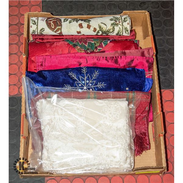 FLAT WITH 7 CHRISTMAS THEMED TABLE RUNNERS