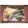 Image 1 : FLAT WITH LOTS OF KNIVES INCL. FARBERWARE,
