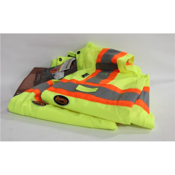 2 PIONEER HI VIZ TRAFFIC OVERALLS SIZE XL
