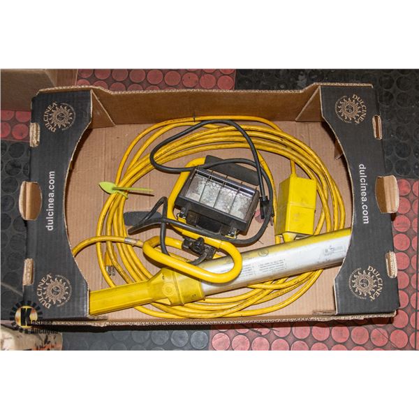 BOX WITH 2 WORK LIGHTS