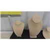 Image 2 : Jewelry Displays