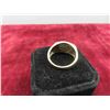 Image 2 : 10kt Gold and Diamond Size 10 1/2 Ring Total Weight 5.7 Grams 