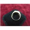 Image 2 : 10kt Gold and Diamond Ring Size 9 Total Weight 5 Grams 