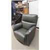 Image 1 : Power Leather/Leather Style Recliner 