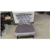 Image 1 : Button Back Living Room Chair 