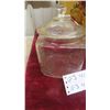 Image 2 : Toilet Waste Can , Depression Glass Cookie Jar , Large Globe Cookie Jar 