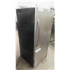 Image 2 : Maytag Stainless Fridge with Bottom Freezer 66'' x 30'' x 30'' 