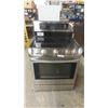 Image 1 : LG Stainless Convection Stove - Minor Damage, Dent on Top 