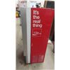 Image 8 : 1960s Vendo 63 Coke Upright Machine with Key 52 1/2'' x 