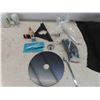 Image 4 : Rona Router Twin Pack , Plunge , Fixed Bases , Work Base 12