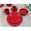 Image 8 : 26 Pieces Red Fiesta