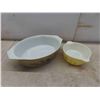 Image 3 : Pyrex: 2 Casserole Dishes, 1 Mixing Bowl, Glass Bake Dish