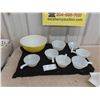 Image 1 : Pyrex and Fireking Bowls