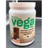 Image 1 : Vega Plant Based Chocolate Peanut Butter Blast (520g)
