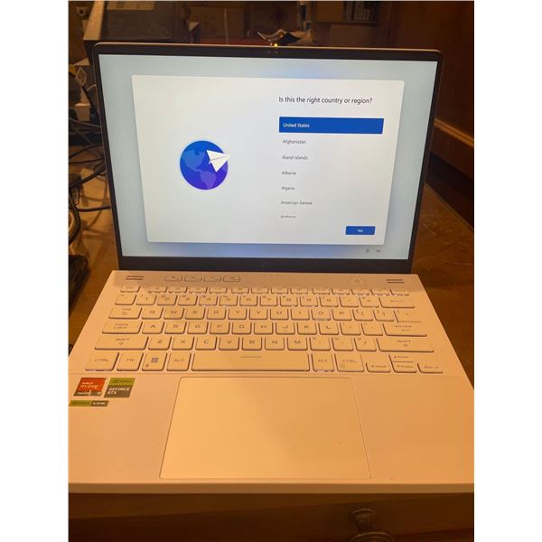 ASUS ROG Zephyrus G14 AniMe Matrix Gaming Laptop,14”