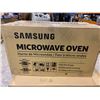 Image 2 : Samsung ME16A4021AS 1.6 Cu. Ft. Stainless Over-the-Range Microwave