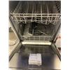 Image 5 : Samsung DW80CG4021SRAA Dishwasher, 24 inch Exterior Width, 53 dB Decibel Level, Fully Integrated, 4 