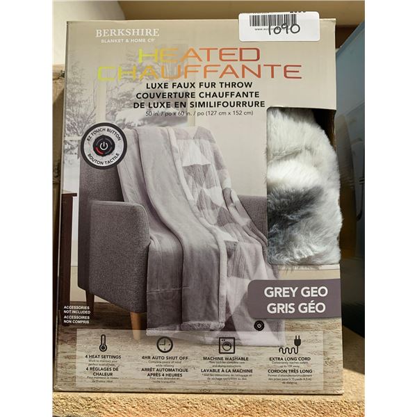 Heated Luxe Faux Fur Throw, Grey Geo (50in x 60in)