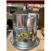 Image 1 : Farm-tuff Poultry & Game Bird Waterer 3gallons