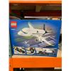 Image 2 : Lego City Passenger Airplane (913pcs)