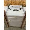 Image 2 : Maytag  MED4500M Electric Wrinkle Prevent Dryer - 7.0 cu. ft