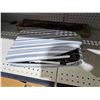 Image 3 : Appartment Size Folding Table Top Ironing Board