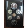 Image 3 : 1977 Canadian Specimen Set. The Silver Dollar commemorates the 25th Anniversary (Silver Jubilee) of 