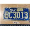 Image 2 : 2 license plates Nev, Illinois 63