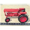 Image 3 : International die case model tractor - ERTL