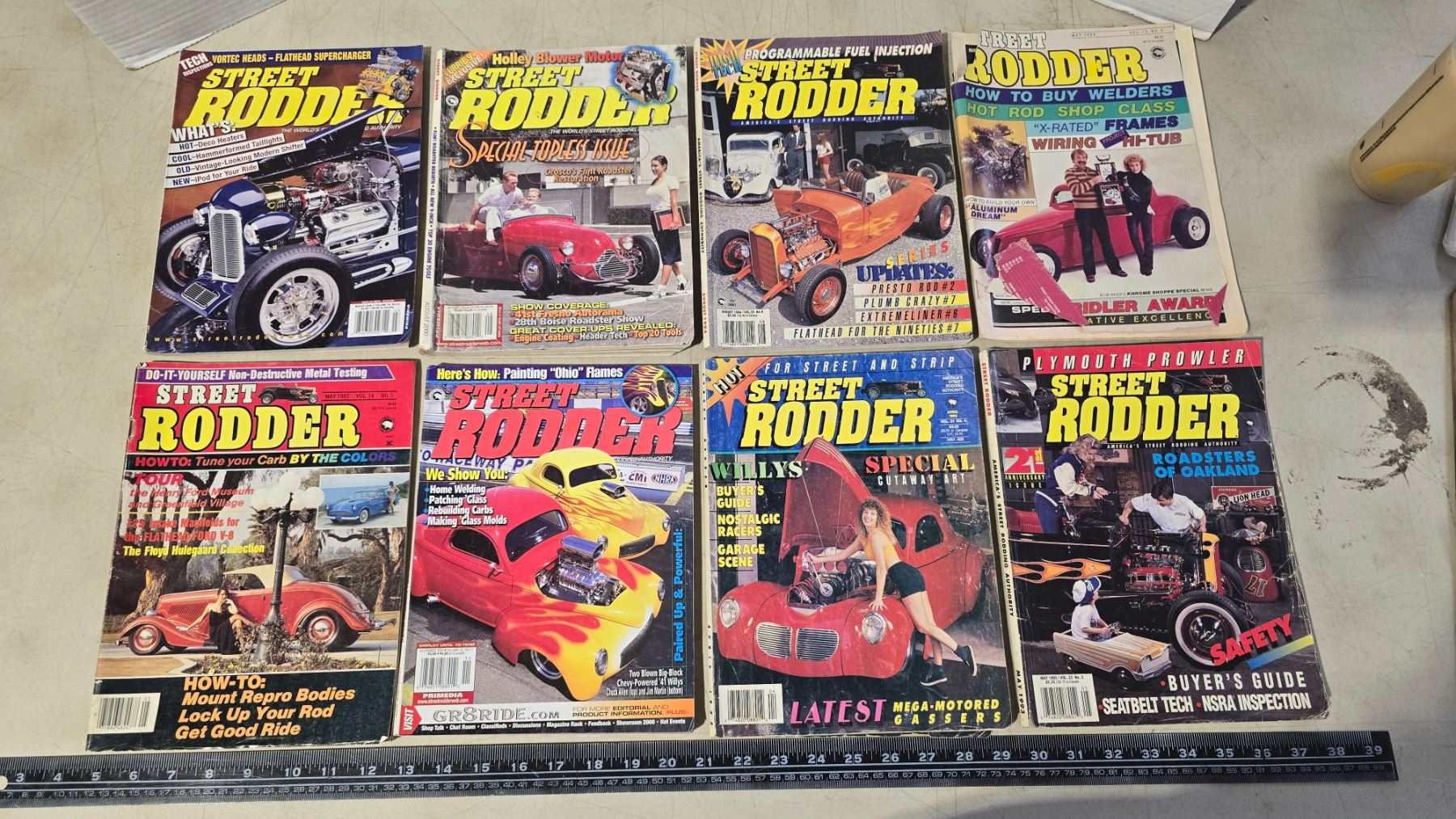 8 Vintage Street Rodder magazines - Schmalz Auctions