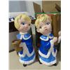 Image 4 : Santa's little skater musical doll and 2 ceramic dolls