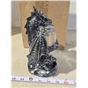 Image 5 : Dragon salt n pepper holder figurine, c/w salt n pepper shakers - new in box