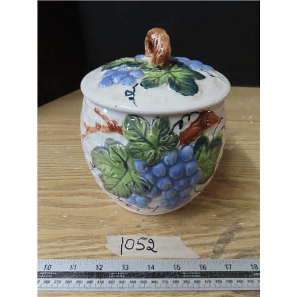 Antique 1971cookie jar