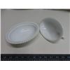 Image 2 : Milk glass hen on a nest (unusual beading)