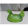 Image 4 : Green Indiana carnival glass hen on a nest