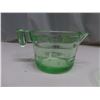 Image 2 : Depression glass juicer & measuring cup (reproduction?)