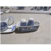 Image 8 : liberty blue gravy boat and salt and pepper shakers 6.5"