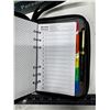Image 6 : Personal Organizer.