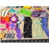 Image 4 : 2 Bags of Barbie doll clothes and accessories