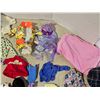 Image 7 : 2 Bags of Barbie doll clothes and accessories