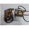 Image 1 : Two Tools