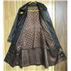 Image 2 : Vintage Ladies Size 15/16 ¾ Length Double Breasted Zip-out Lining Dark Brown Leather Trench Coat - L