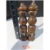 Image 2 : Pair of wooden salt+ pepper shakers