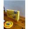 Image 2 : Sportsman pack of unopened cigarettes and pin button