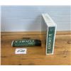 Image 2 : Export A - unopened cigarette pack and Export A lighter