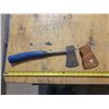 Image 1 : hatchet