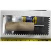 Image 2 : 2 Concrete Finishing Tools.