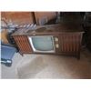 Image 1 : vintage tv with built in speakers 5ftx23"