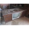 Image 3 : vintage tv with built in speakers 5ftx23"