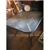 Image 3 : 34"x34" glass table